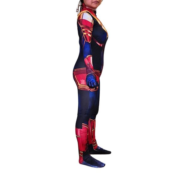 Costume: Captain Marvel - Picture 2 of 2